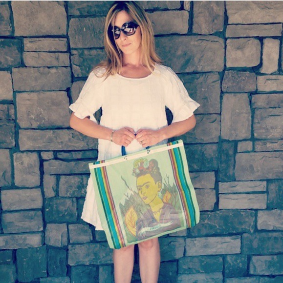 Meet your Posher, Mandi - Picture 4 of 5